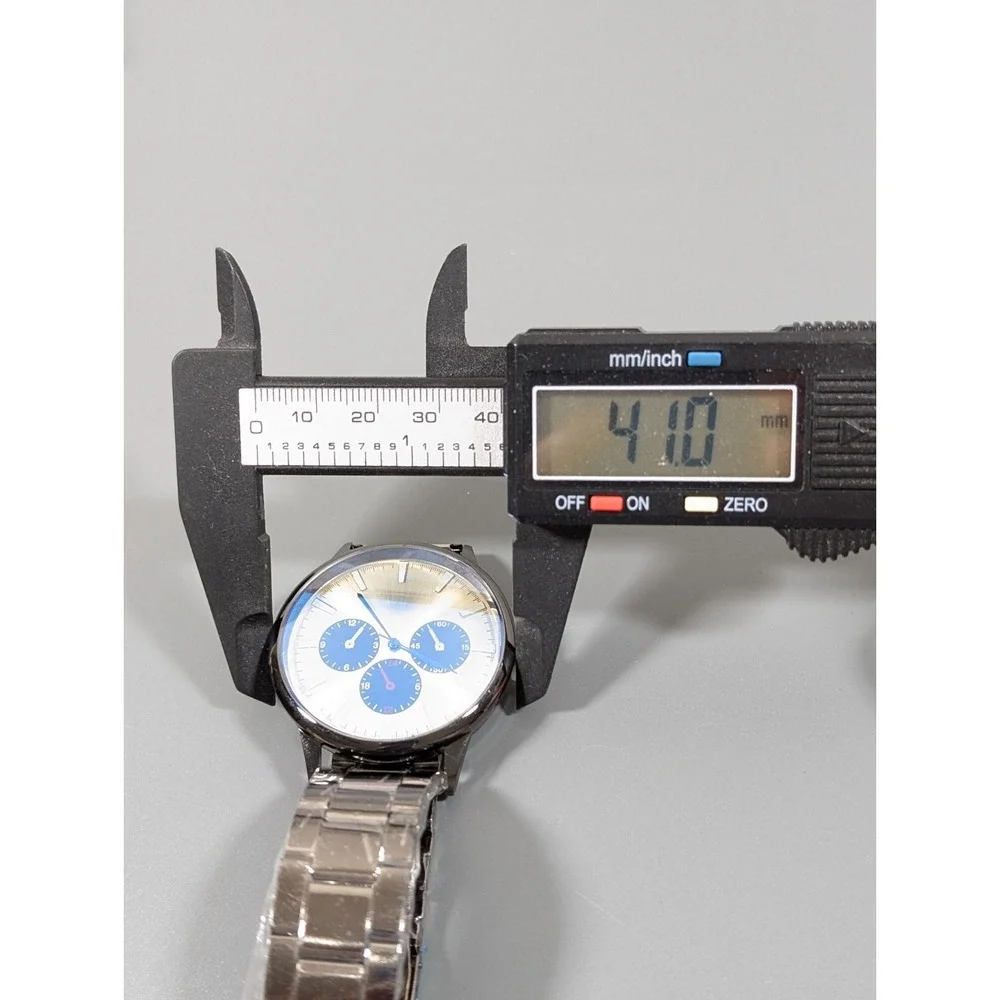 The Unbranded Brand men chronograph